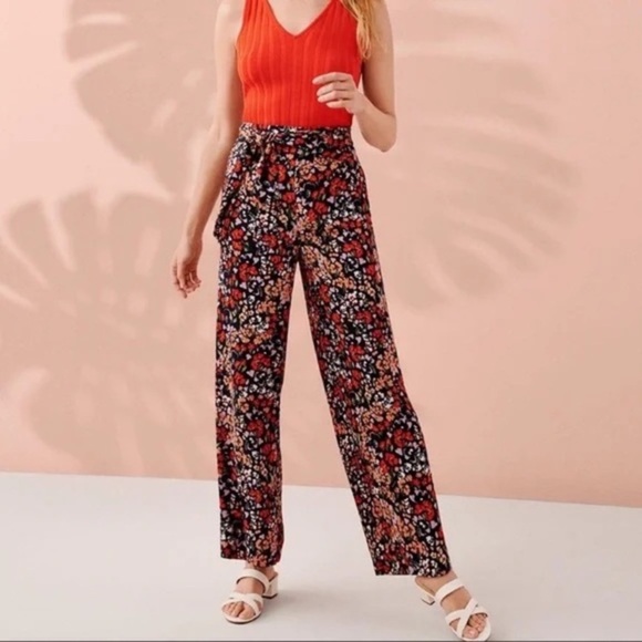 Ann Taylor Pants - Ann Taylor Wide Leg Flowy Floral Pants Size: 12
